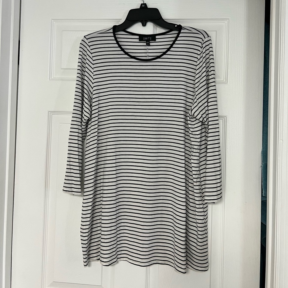 Comfy USA Black and White Striped Top